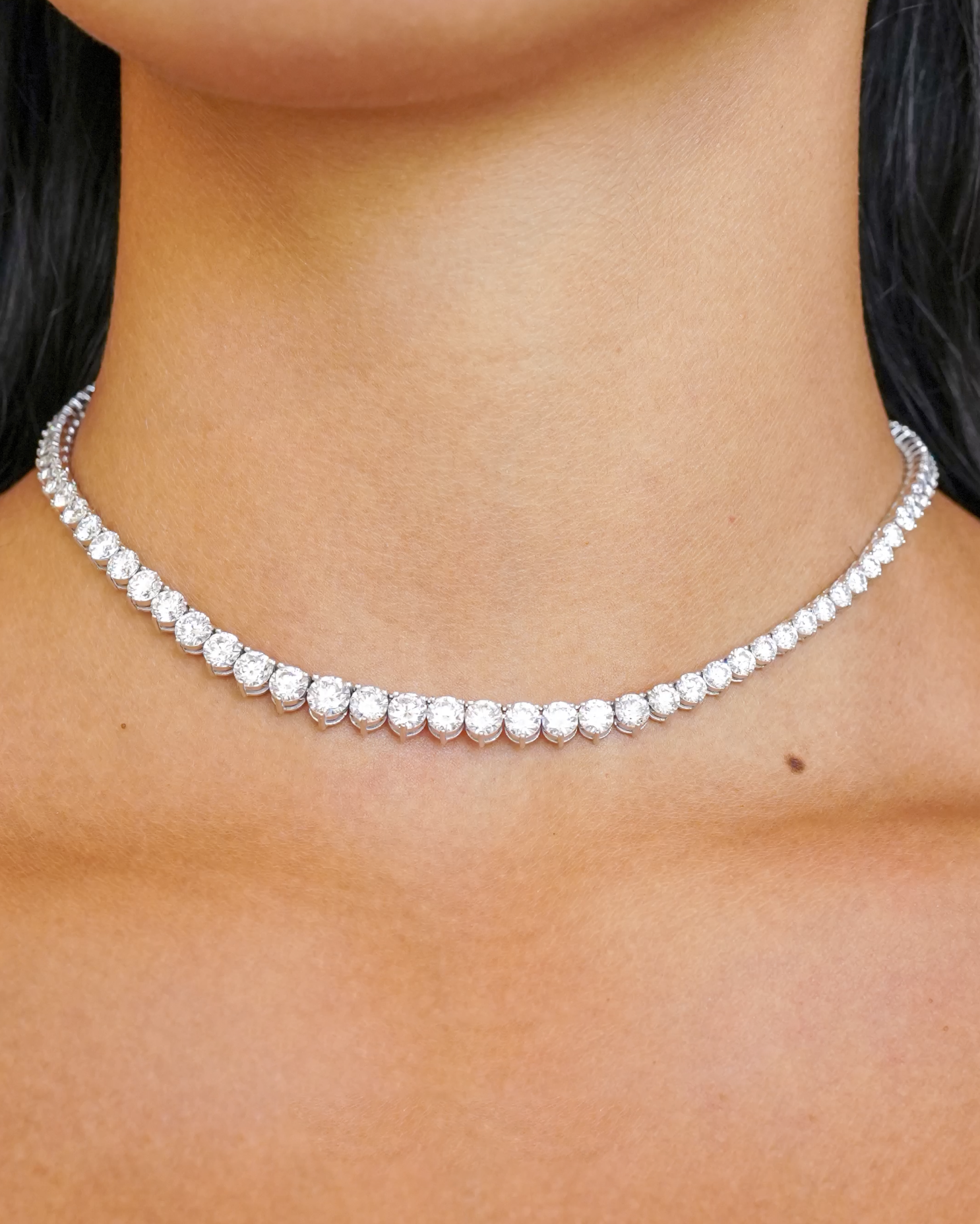 Lab Grown Diamond Graduated Round-Cut Tennis Necklace