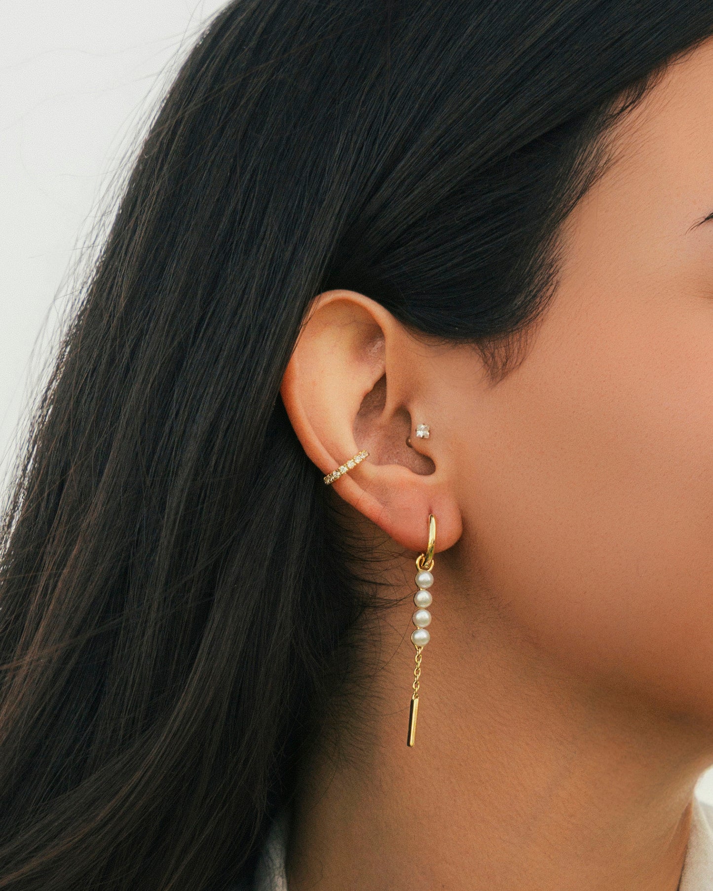 Long Four Pearls Drop Hoop