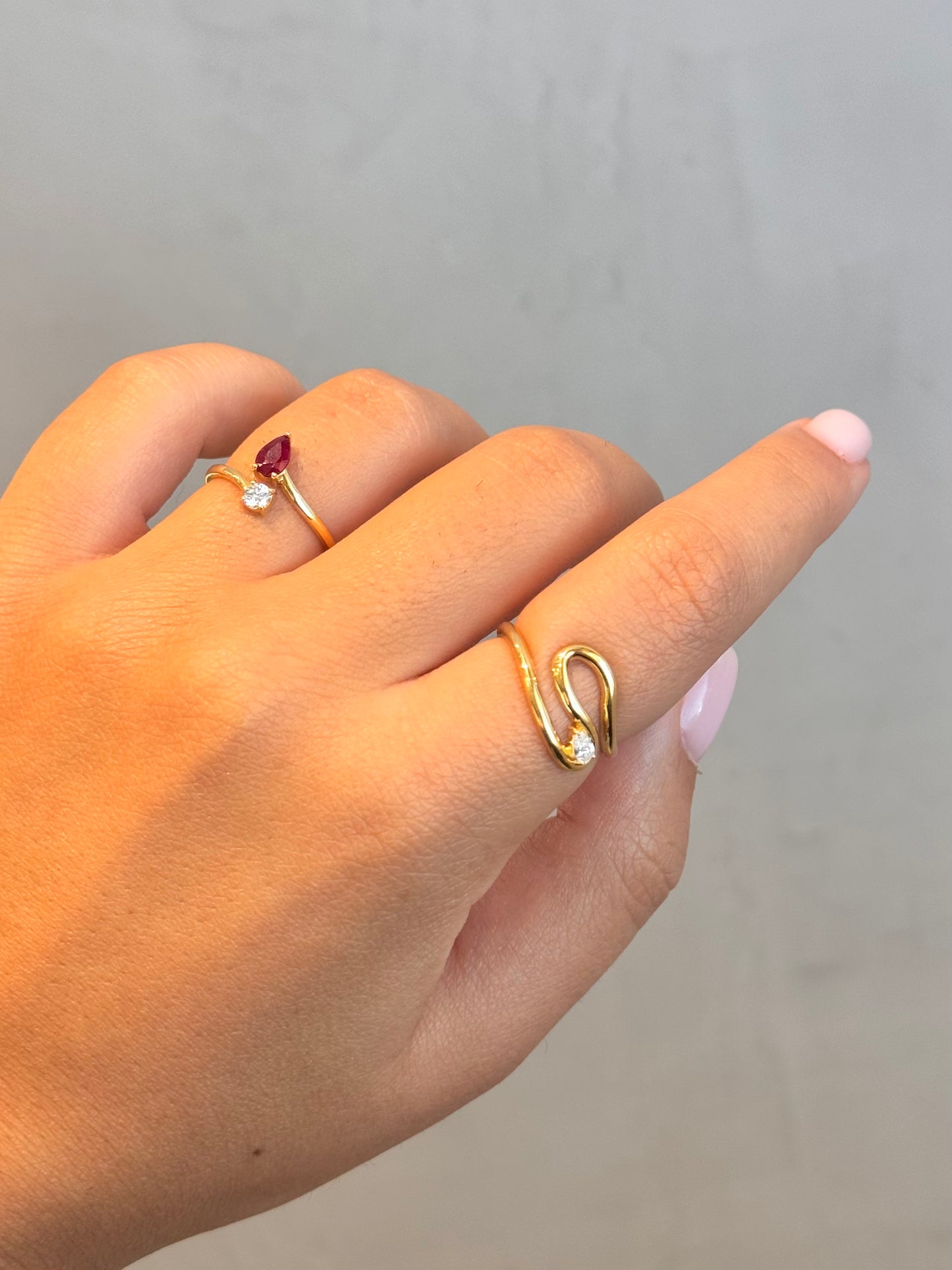 Gold Wave Diamond Ring
