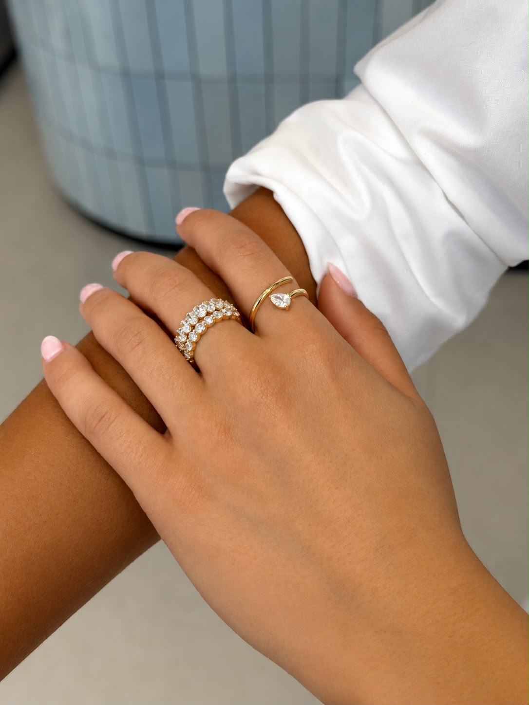 Lab Grown Diamond Pear-Cut Stone Twist Ring