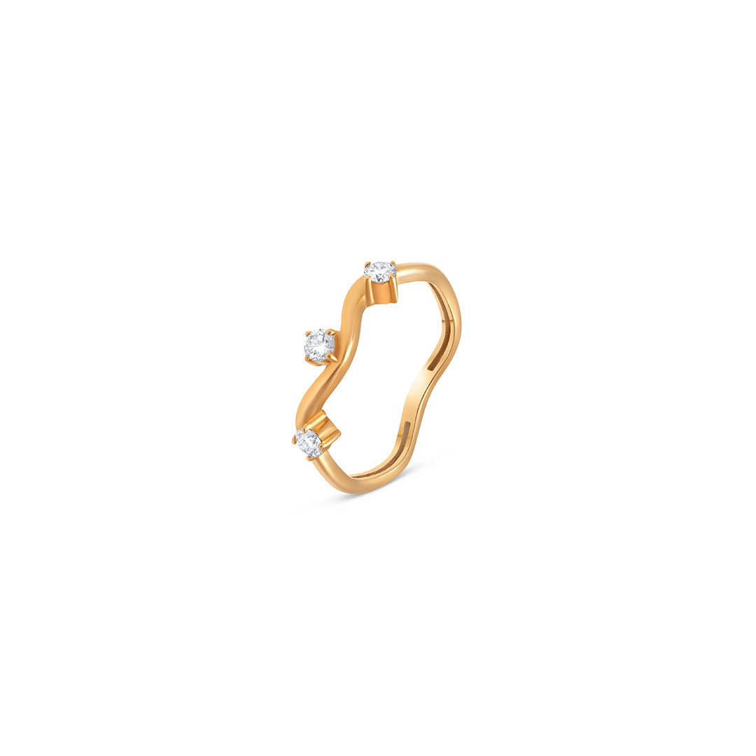 Triple Round Diamond Wavy Ring