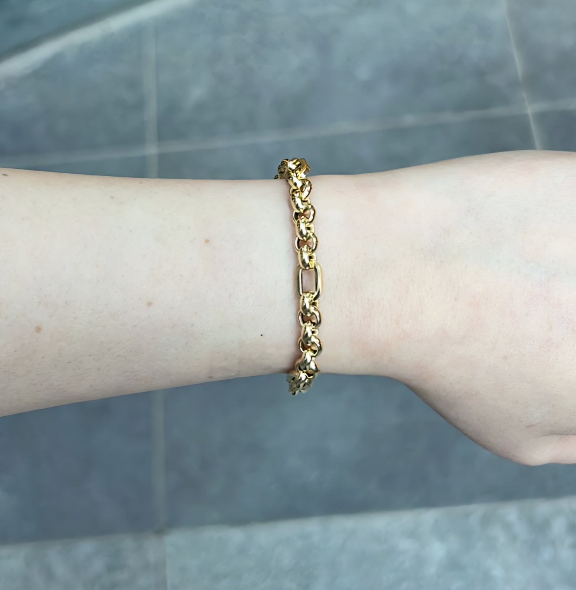 Half Clip Half O Bracelet | 18k Gold Half Clip Half O Bracelet | 18k Gold