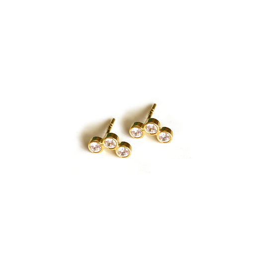 curved three bezel stones studs