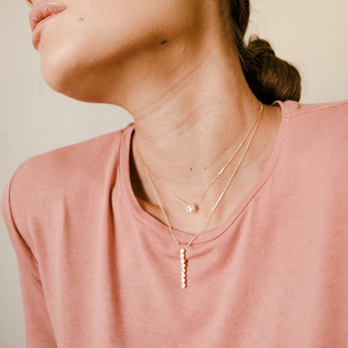 bezel vertical line necklace
