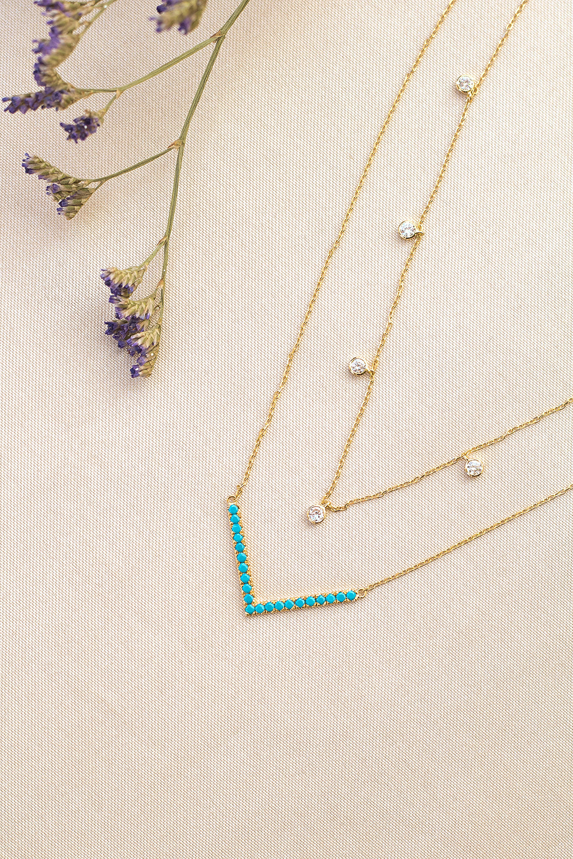 v necklace